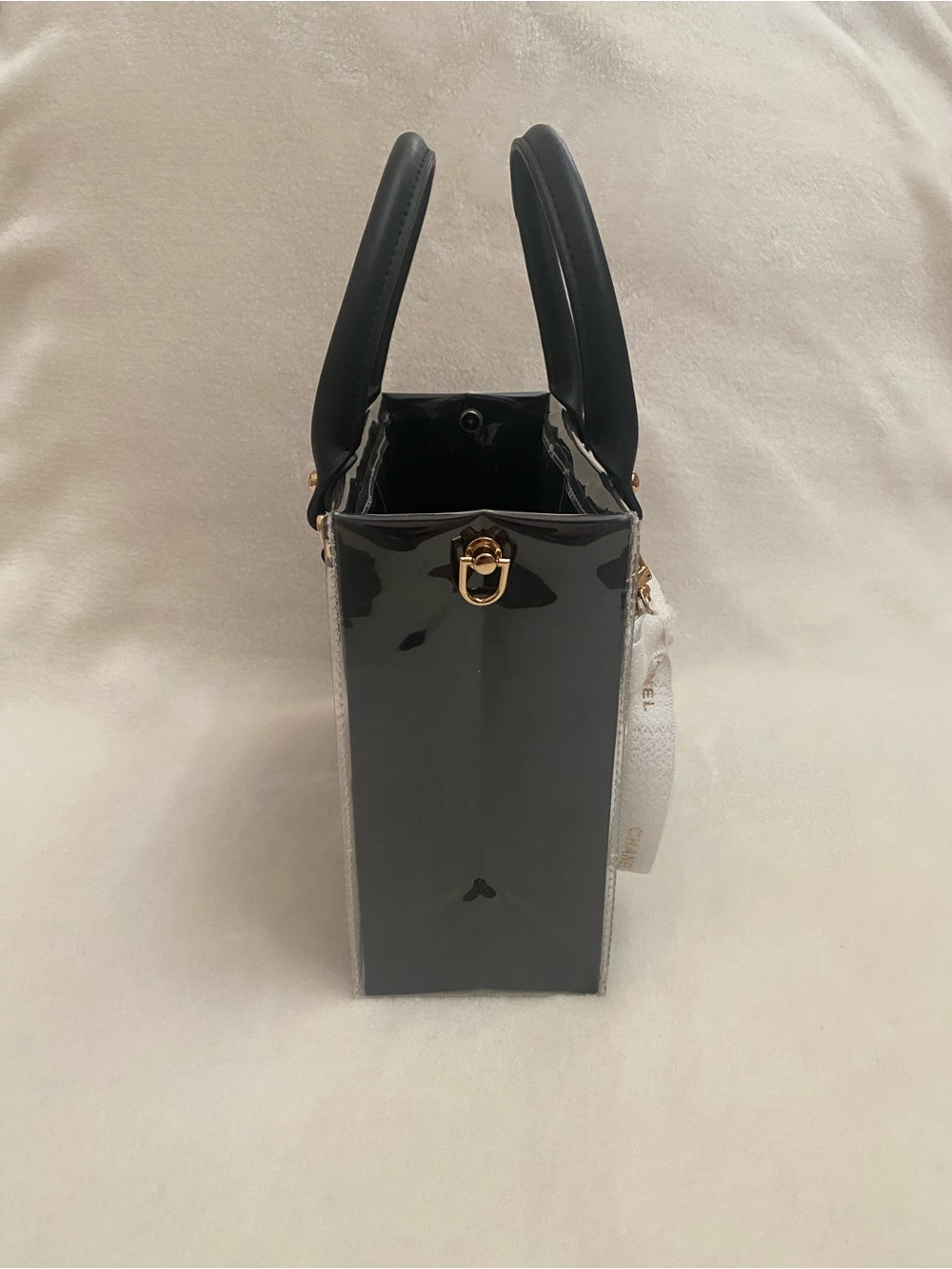 CHANEL Small Shopping Bag Tote - Picture 4 of 8